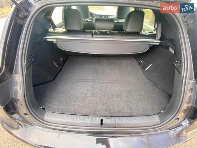 Черный Лексус СТ, объемом двигателя 1.8 л и пробегом 118 тыс. км за 13999 $, фото 6 на Automoto.ua