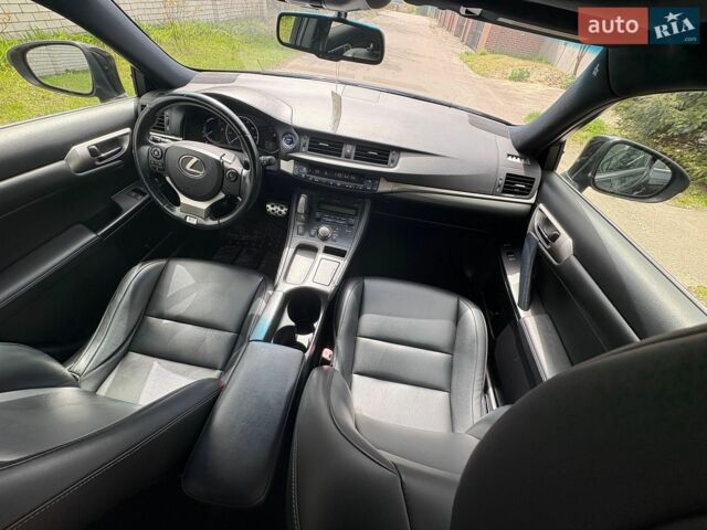Чорний Лексус СТ, об'ємом двигуна 1.8 л та пробігом 118 тис. км за 13600 $, фото 10 на Automoto.ua