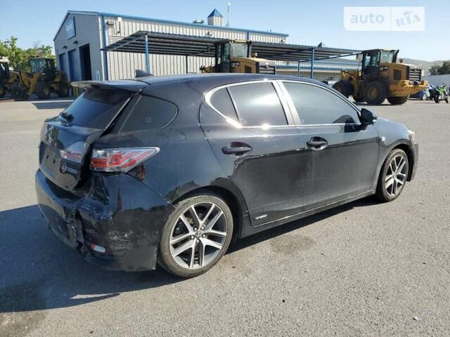 Черный Лексус СТ, объемом двигателя 1.8 л и пробегом 164 тыс. км за 2800 $, фото 3 на Automoto.ua