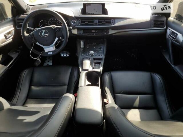 Черный Лексус СТ, объемом двигателя 1.8 л и пробегом 164 тыс. км за 2800 $, фото 6 на Automoto.ua