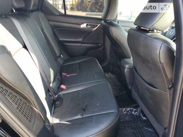 Черный Лексус СТ, объемом двигателя 1.8 л и пробегом 164 тыс. км за 2800 $, фото 7 на Automoto.ua