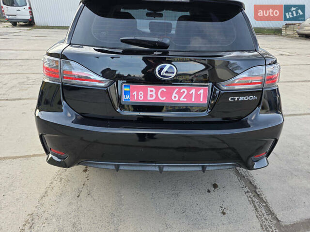 Чорний Лексус СТ, об'ємом двигуна 0 л та пробігом 218 тис. км за 15499 $, фото 1 на Automoto.ua