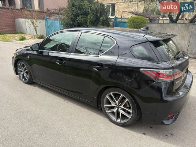 Чорний Лексус СТ, об'ємом двигуна 1.8 л та пробігом 118 тис. км за 13600 $, фото 5 на Automoto.ua