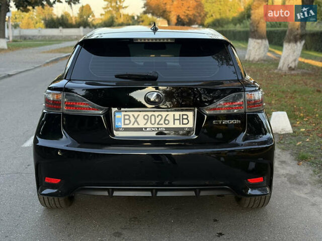 Черный Лексус СТ, объемом двигателя 1.8 л и пробегом 150 тыс. км за 12000 $, фото 7 на Automoto.ua