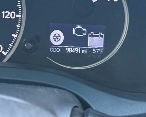 Черный Лексус СТ, объемом двигателя 1.8 л и пробегом 150 тыс. км за 12000 $, фото 27 на Automoto.ua