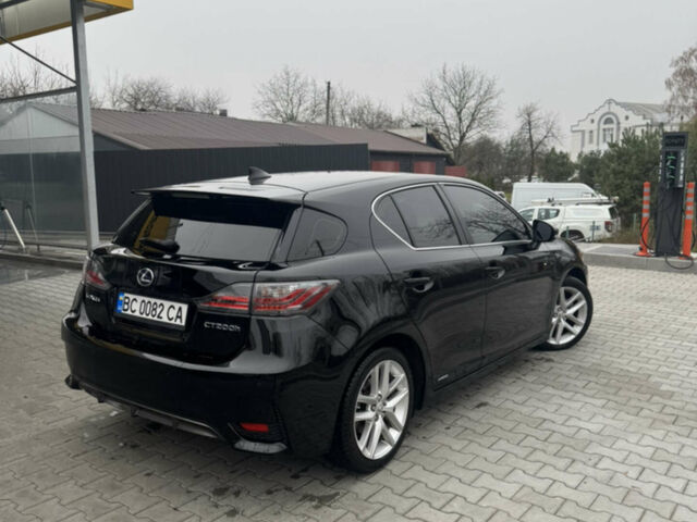 Чорний Лексус СТ, об'ємом двигуна 1.8 л та пробігом 135 тис. км за 14500 $, фото 6 на Automoto.ua