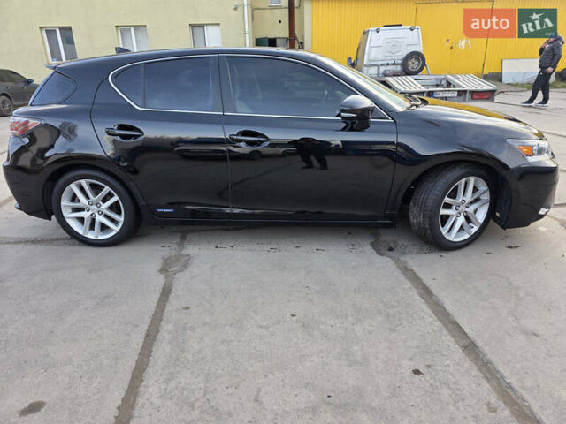 Чорний Лексус СТ, об'ємом двигуна 0 л та пробігом 218 тис. км за 15499 $, фото 2 на Automoto.ua