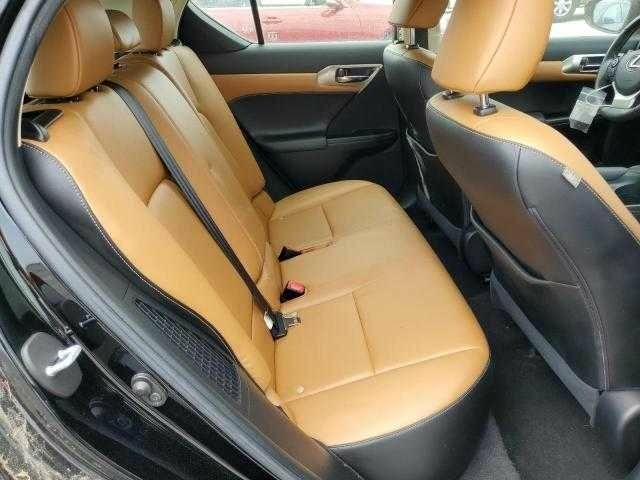 Черный Лексус СТ, объемом двигателя 1.8 л и пробегом 21 тыс. км за 3500 $, фото 9 на Automoto.ua