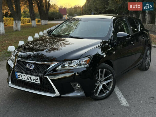 Черный Лексус СТ, объемом двигателя 1.8 л и пробегом 150 тыс. км за 12000 $, фото 1 на Automoto.ua