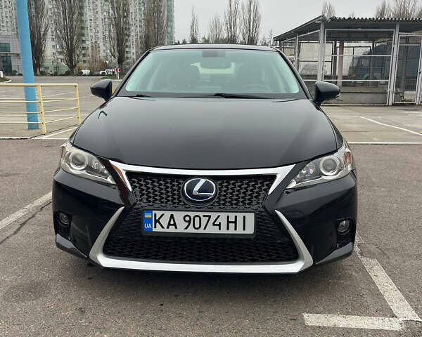 Черный Лексус СТ, объемом двигателя 1.8 л и пробегом 66 тыс. км за 15700 $, фото 2 на Automoto.ua