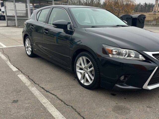 Черный Лексус СТ, объемом двигателя 1.8 л и пробегом 66 тыс. км за 15000 $, фото 1 на Automoto.ua