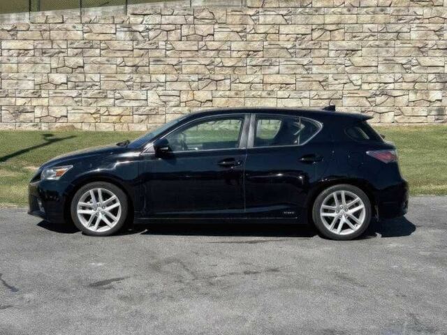 Чорний Лексус СТ, об'ємом двигуна 1.8 л та пробігом 109 тис. км за 9950 $, фото 3 на Automoto.ua