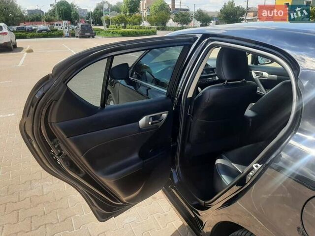 Чорний Лексус СТ, об'ємом двигуна 1.8 л та пробігом 200 тис. км за 17500 $, фото 14 на Automoto.ua