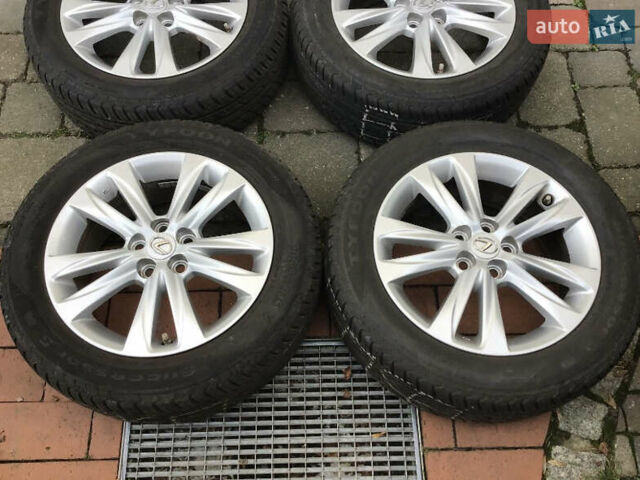 Чорний Лексус СТ, об'ємом двигуна 1.8 л та пробігом 200 тис. км за 17500 $, фото 34 на Automoto.ua