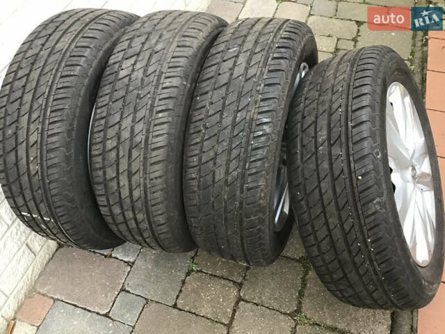 Чорний Лексус СТ, об'ємом двигуна 1.8 л та пробігом 200 тис. км за 17500 $, фото 33 на Automoto.ua