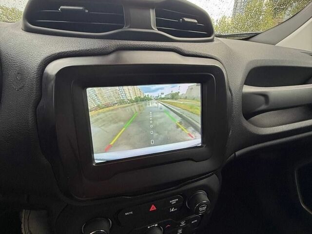 Чорний Лексус СТ, об'ємом двигуна 1.8 л та пробігом 77 тис. км за 4859 $, фото 12 на Automoto.ua