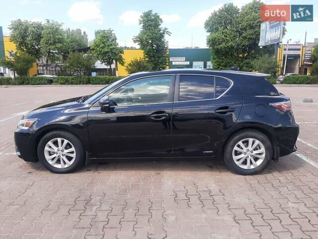 Чорний Лексус СТ, об'ємом двигуна 1.8 л та пробігом 200 тис. км за 17500 $, фото 10 на Automoto.ua