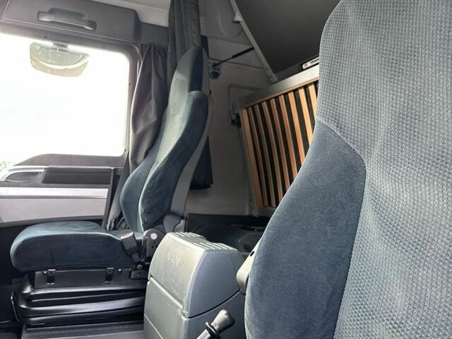 Черный Лексус СТ, объемом двигателя 1.8 л и пробегом 77 тыс. км за 4868 $, фото 6 на Automoto.ua