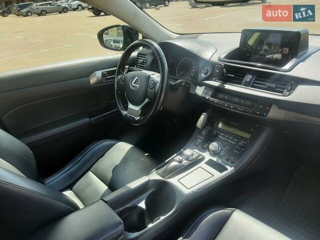Чорний Лексус СТ, об'ємом двигуна 1.8 л та пробігом 200 тис. км за 17500 $, фото 26 на Automoto.ua