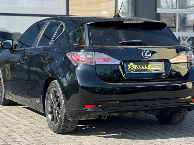 Черный Лексус СТ, объемом двигателя 1.8 л и пробегом 350 тыс. км за 10500 $, фото 3 на Automoto.ua