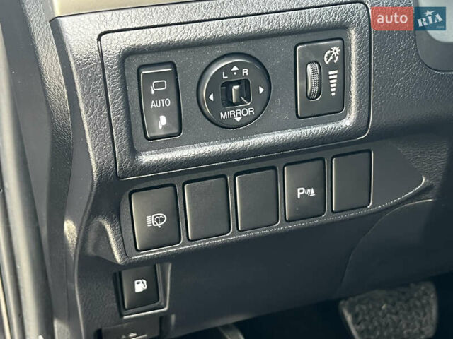 Лексус СТ 2011 в Луцке на Automoto.ua Фиолетовый Лексус СТ, объемом двигателя 1.8 л и пробегом 217 тыс. км за 12499 $, фото 29 на Automoto.ua