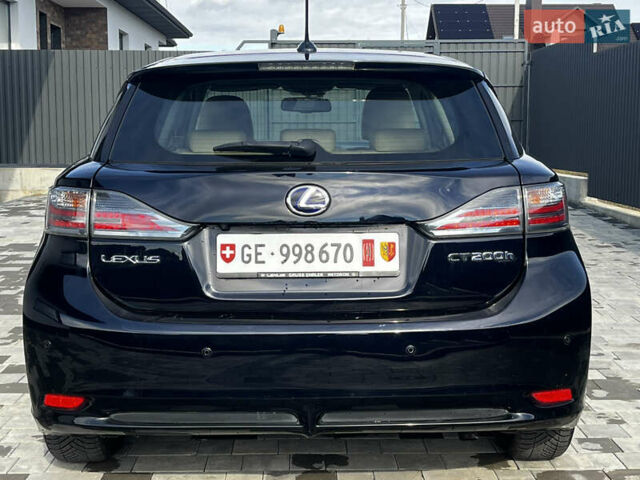 Лексус СТ 2011 в Луцке на Automoto.ua Фиолетовый Лексус СТ, объемом двигателя 1.8 л и пробегом 217 тыс. км за 12499 $, фото 11 на Automoto.ua