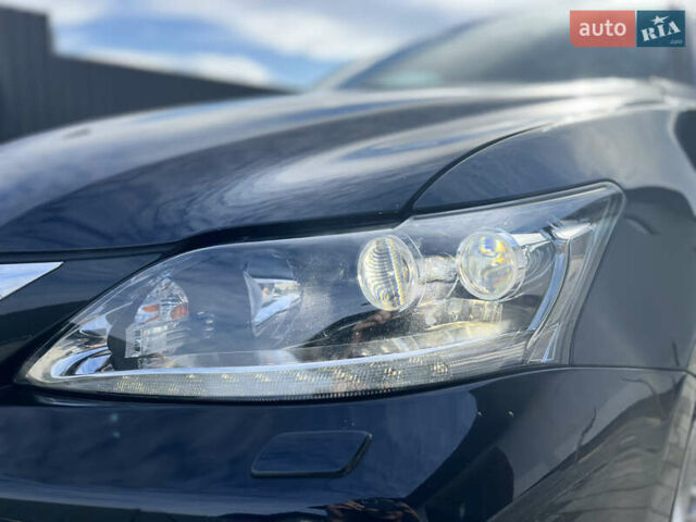 Лексус СТ 2011 в Луцке на Automoto.ua Фиолетовый Лексус СТ, объемом двигателя 1.8 л и пробегом 217 тыс. км за 12499 $, фото 14 на Automoto.ua