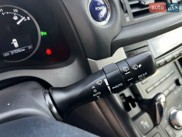 Фіолетовий Лексус СТ, об'ємом двигуна 1.8 л та пробігом 217 тис. км за 12499 $, фото 31 на Automoto.ua