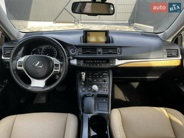 Лексус СТ 2011 в Луцке на Automoto.ua Фиолетовый Лексус СТ, объемом двигателя 1.8 л и пробегом 217 тыс. км за 12899 $, фото 21 на Automoto.ua
