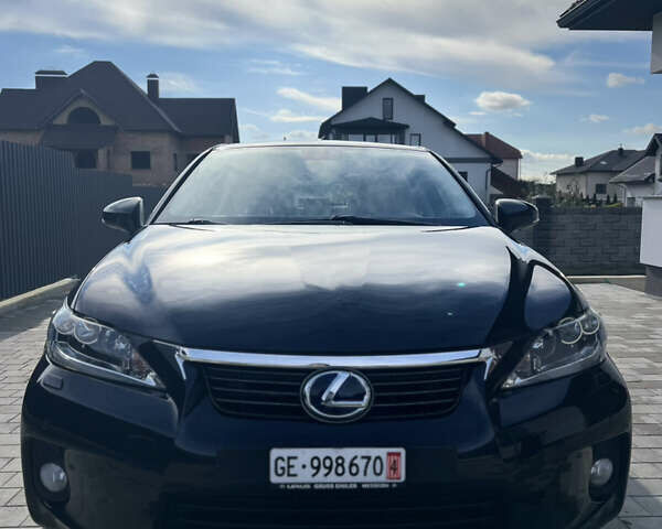 Фіолетовий Лексус СТ, об'ємом двигуна 1.8 л та пробігом 217 тис. км за 12499 $, фото 6 на Automoto.ua