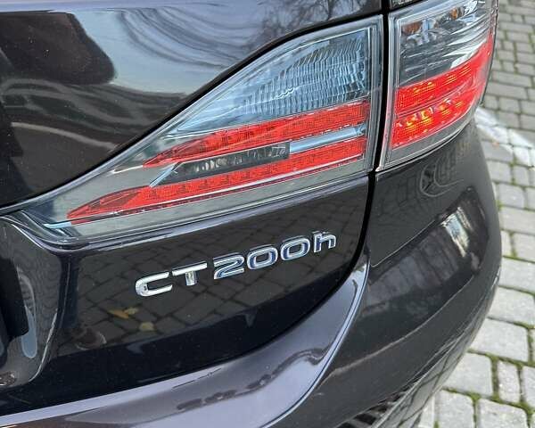 Коричневый Лексус СТ, объемом двигателя 1.8 л и пробегом 189 тыс. км за 13000 $, фото 15 на Automoto.ua