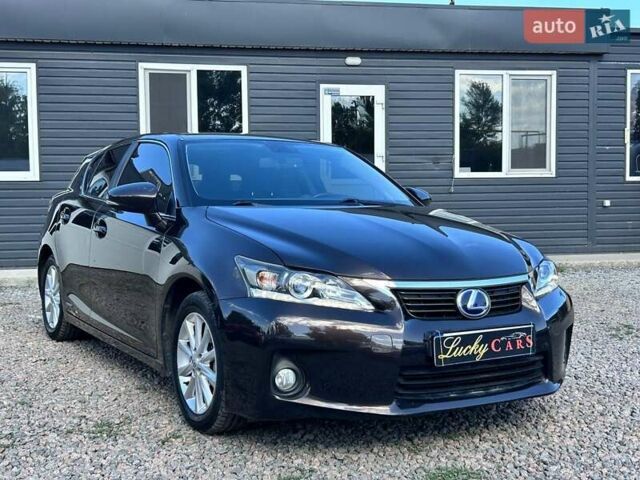 Коричневий Лексус СТ, об'ємом двигуна 1.8 л та пробігом 185 тис. км за 11800 $, фото 2 на Automoto.ua
