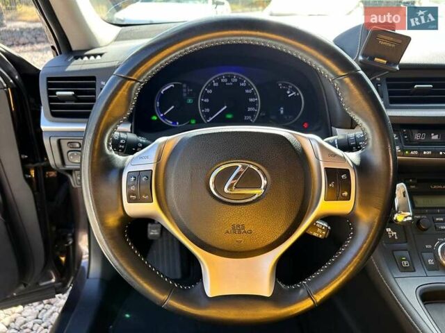 Коричневый Лексус СТ, объемом двигателя 1.8 л и пробегом 191 тыс. км за 12500 $, фото 17 на Automoto.ua