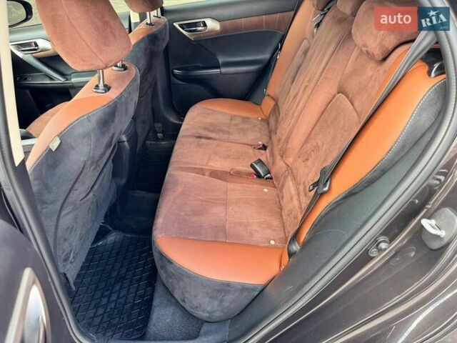 Коричневый Лексус СТ, объемом двигателя 1.8 л и пробегом 165 тыс. км за 14700 $, фото 11 на Automoto.ua