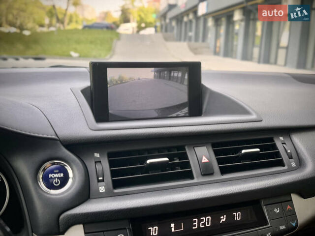 Коричневий Лексус СТ, об'ємом двигуна 1.8 л та пробігом 131 тис. км за 15200 $, фото 22 на Automoto.ua