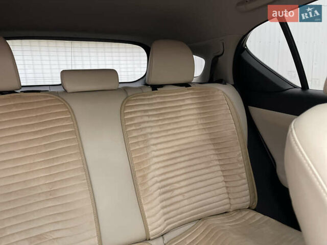 Красный Лексус СТ, объемом двигателя 1.8 л и пробегом 93 тыс. км за 14100 $, фото 13 на Automoto.ua