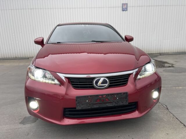 Червоний Лексус СТ, об'ємом двигуна 1.8 л та пробігом 93 тис. км за 14100 $, фото 1 на Automoto.ua