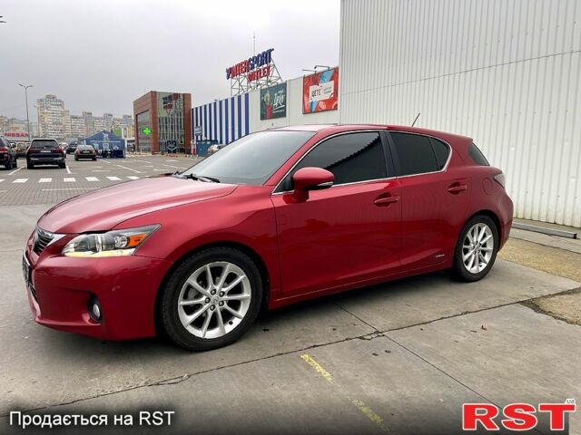Красный Лексус СТ, объемом двигателя 1.8 л и пробегом 93 тыс. км за 13900 $, фото 3 на Automoto.ua