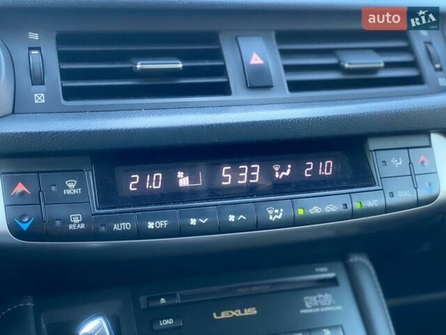 Червоний Лексус СТ, об'ємом двигуна 1.8 л та пробігом 208 тис. км за 12790 $, фото 37 на Automoto.ua