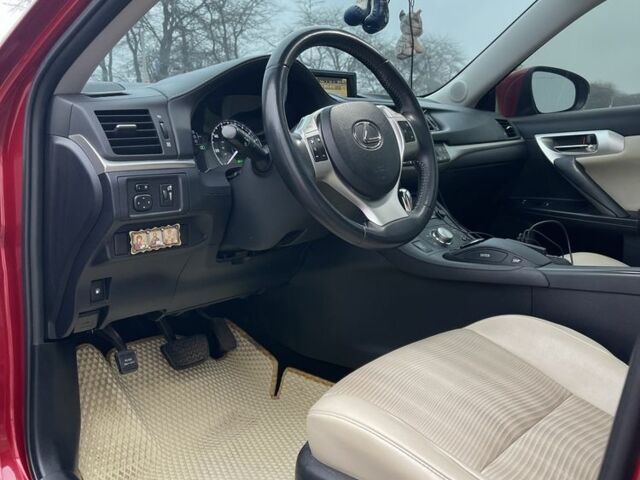 Червоний Лексус СТ, об'ємом двигуна 1.8 л та пробігом 93 тис. км за 14100 $, фото 8 на Automoto.ua