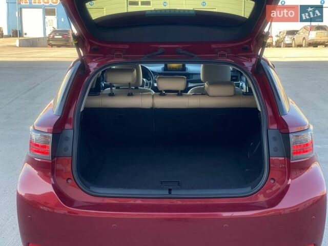 Червоний Лексус СТ, об'ємом двигуна 1.8 л та пробігом 208 тис. км за 12790 $, фото 47 на Automoto.ua