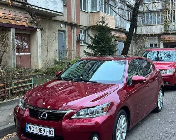 Червоний Лексус СТ, об'ємом двигуна 1.8 л та пробігом 209 тис. км за 20925 $, фото 1 на Automoto.ua