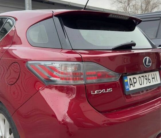 Красный Лексус СТ, объемом двигателя 0 л и пробегом 3 тыс. км за 9016 $, фото 3 на Automoto.ua