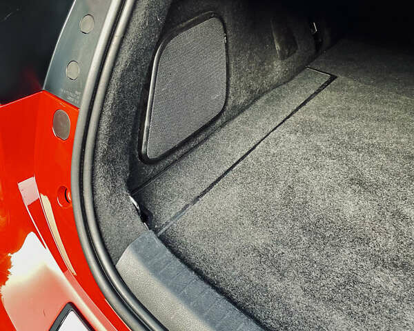 Красный Лексус СТ, объемом двигателя 1.8 л и пробегом 129 тыс. км за 16900 $, фото 13 на Automoto.ua