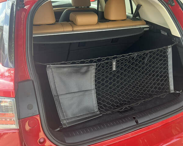 Лексус СТ 2015 в Черкассах на Automoto.ua Красный Лексус СТ, объемом двигателя 1.8 л и пробегом 110 тыс. км за 15600 $, фото 3 на Automoto.ua