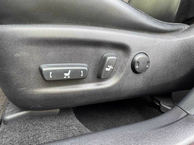 Красный Лексус СТ, объемом двигателя 1.8 л и пробегом 98 тыс. км за 14900 $, фото 13 на Automoto.ua