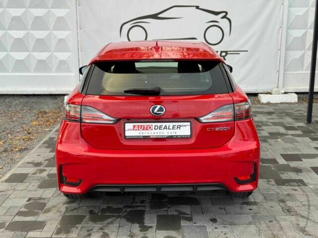 Красный Лексус СТ, объемом двигателя 1.8 л и пробегом 98 тыс. км за 14900 $, фото 5 на Automoto.ua