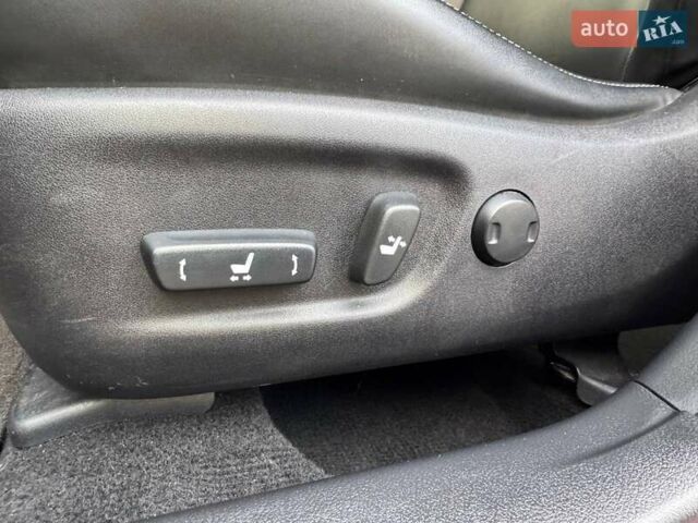 Красный Лексус СТ, объемом двигателя 1.8 л и пробегом 98 тыс. км за 14900 $, фото 16 на Automoto.ua