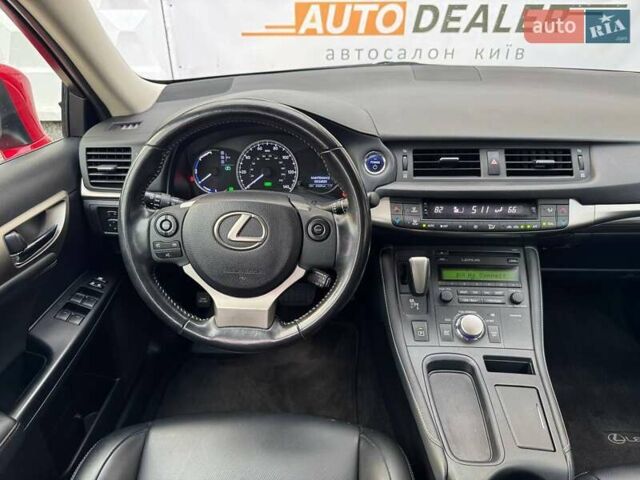 Красный Лексус СТ, объемом двигателя 1.8 л и пробегом 98 тыс. км за 14900 $, фото 19 на Automoto.ua