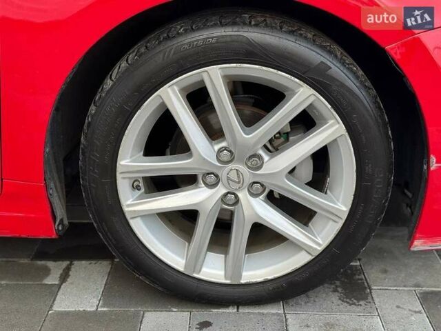 Красный Лексус СТ, объемом двигателя 1.8 л и пробегом 98 тыс. км за 14900 $, фото 11 на Automoto.ua